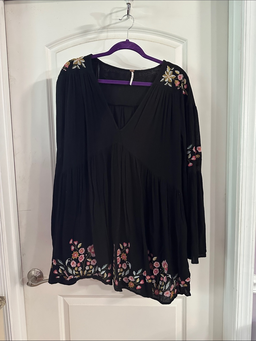 NEW Free People Embroidered Black V-Neck Tunic Dress Size - Small